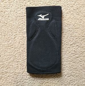 Black Padded Knee Sleeve